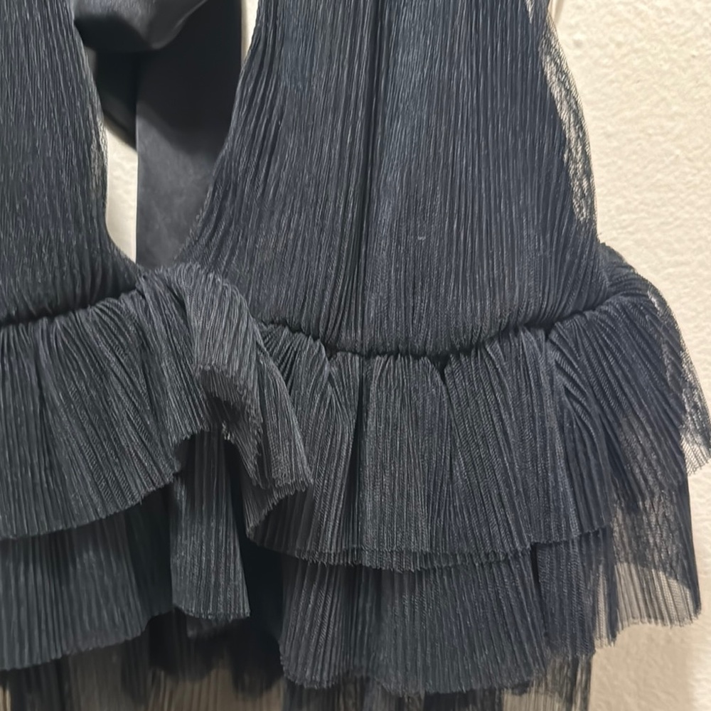 Black Halter Neck Ruffled Top - Picture 4 of 4